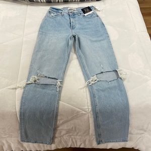 NWT Abercrombie ‘the 90’s straight ultra high rise’